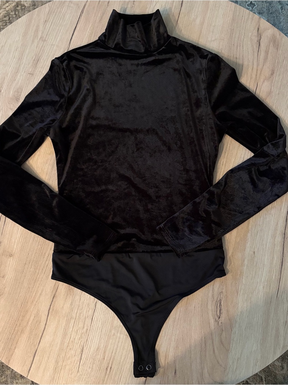 EXPRESS BIDY CONTOUR BLACK VELVET MOCK NECK LONG SLEEVE BODYSUIT SIZE SMALL